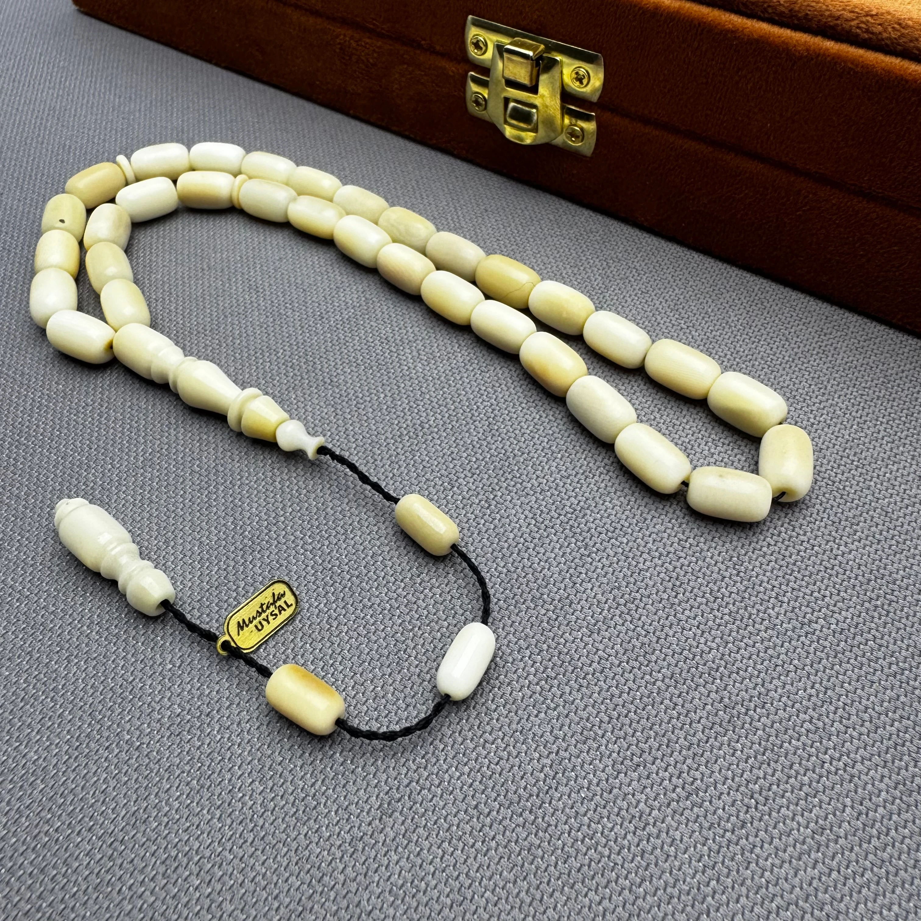 Mustafa Uysal Usta İmzalı Sistemli Kapsül Kesim Narçıl Cevizi Tesbih